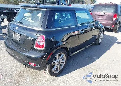 2011 Mini Cooper from USA, damaged, VIN WMWSU3C5XBT092030